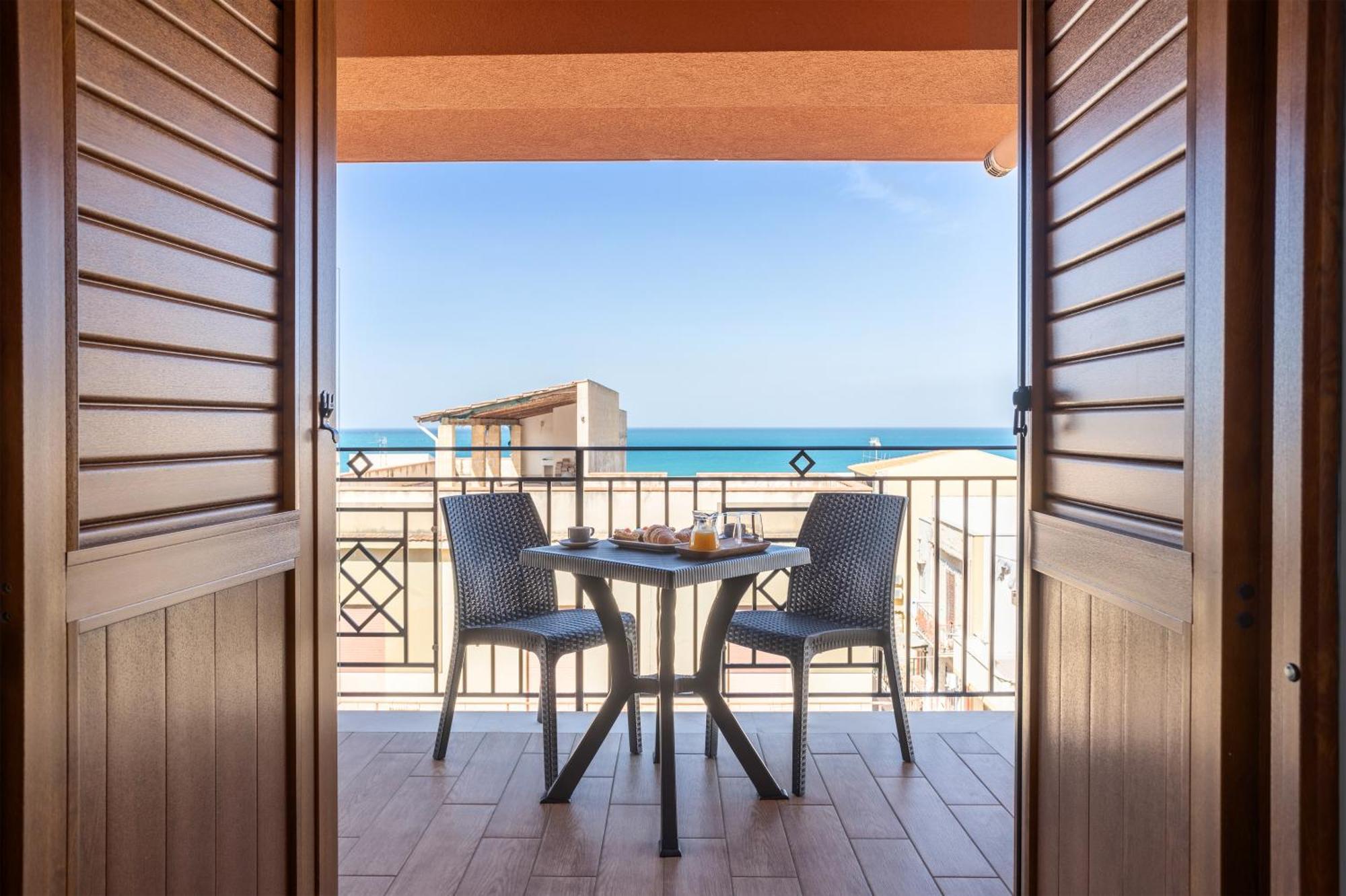 Azzurra Apartments Balestrate Exterior foto